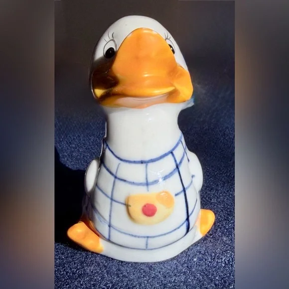 🧂Vintage Ceramic Duck Salt &  Pepper Shakers “Salty” & “Peppy”, Handpainted, EUC - Picture 10 of 11